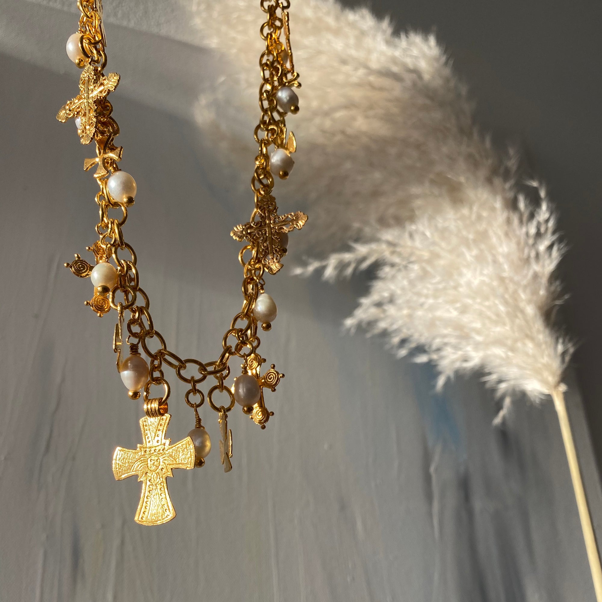 Aphrodite | Ἀφροδίτη - The Collier